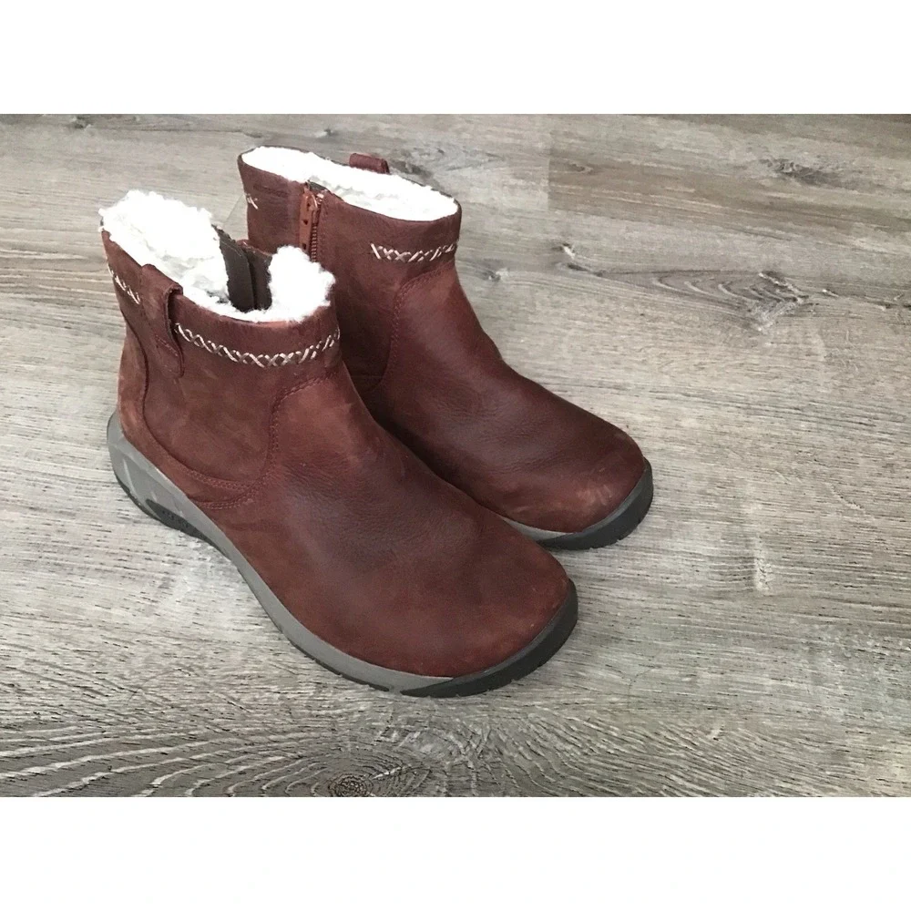 Merrell Encore 4 Ankle Women's 6.5 Snow Boots Zip Waterproof Rust Red J003830